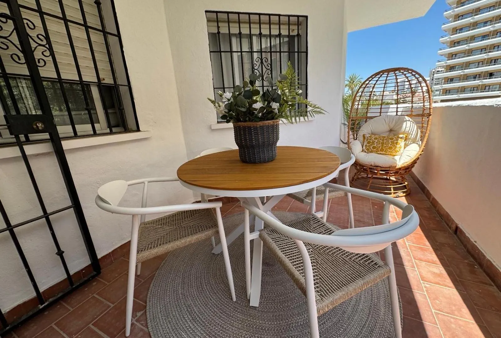 Nuevo Torremolinos Close To Beach Sinese Design Homes Apartment